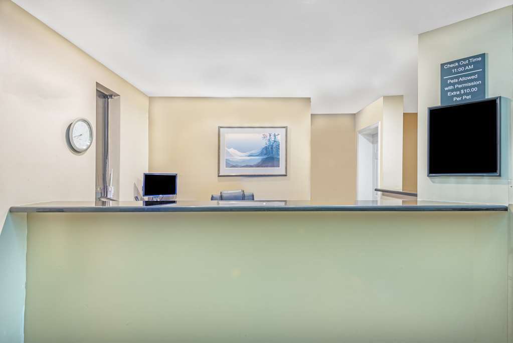 ซูเปอร์ 8 บาย วินด์แฮม พูโบล Hotel พัวโบล ภายใน รูปภาพ